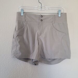 Title Nine Women's Hiking Shorts in Light Taupe